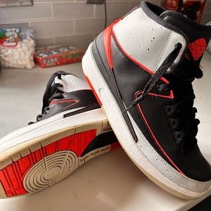 Jordan 2 Retro Infrared Cement size 7Y
